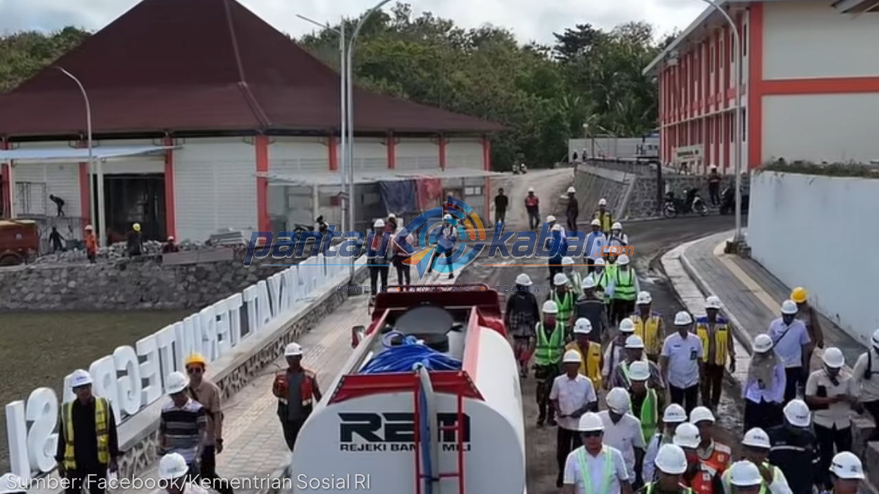 Wakil Menteri Sosial Agus Jabo Priyono meninjau pembangunan gedung permanen Sekolah Rakyat di Kulon Progo, Yogyakarta (1/7/26) Wakil Menteri Sosial Agus Jabo Priyono meninjau pembangunan gedung permanen Sekolah Rakyat di Kulon Progo, Yogyakarta (1/7/26)